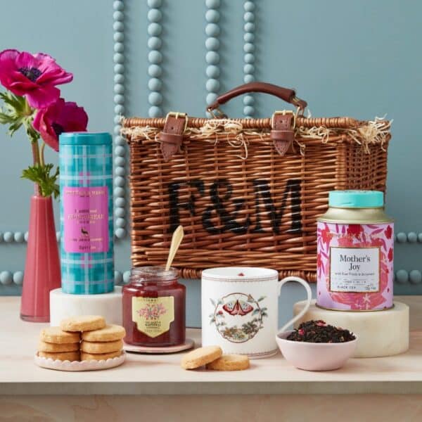Fortnum & Mason Mothers day Tea Hamper | £65 cash alternative